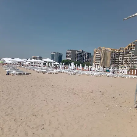 Apartment Hills - Private Sunny Beach