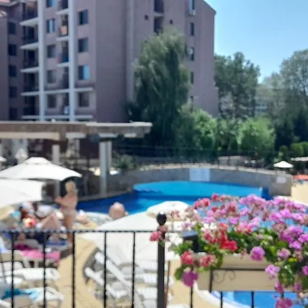 Apartment Hills - Private